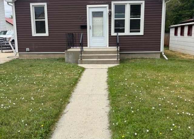 Property at 822 Emerson St, Sheridan, WY 82801, 3 beds, 1 bath