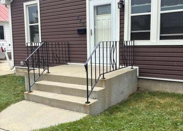Property at 822 Emerson St, Sheridan, WY 82801, 3 beds, 1 bath