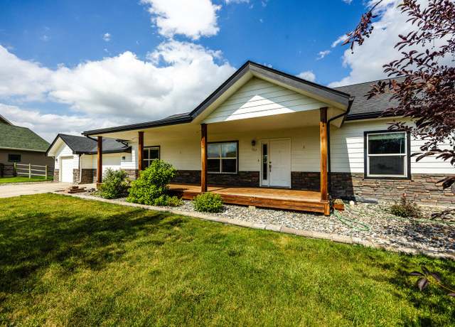 Property at 627 Kingfisher Ave, Sheridan, WY 82801, 5 beds, 3 baths