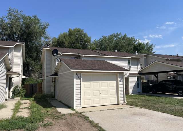 Property at 1629 Taylor Ave, Sheridan, WY 82801, 3 beds, 2 baths