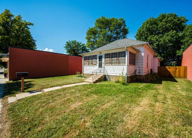 Property at 1136 N Main St, Sheridan, WY 82801, 3 beds, 1 bath