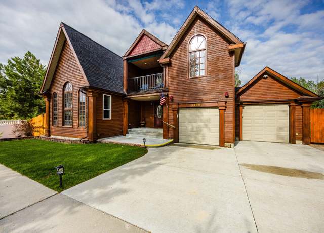 Property at 1902 Sparrow Hawk Rd, Sheridan, WY 82801, 4 beds, 3.5 baths