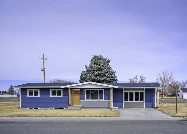 Property at 145 Wyoming St, Lovell, WY 82431, 5 beds, 2.5 baths