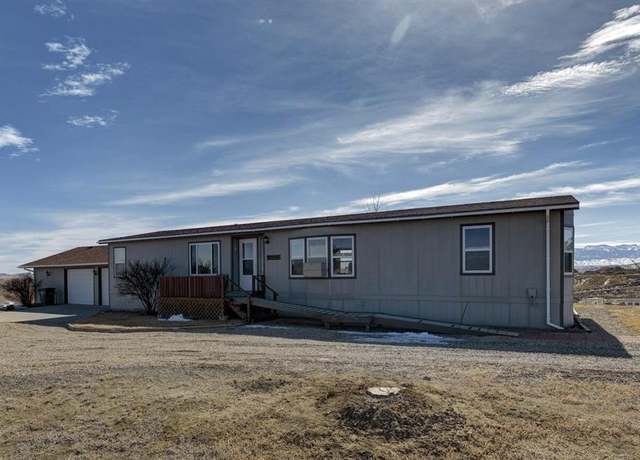 Property at 17 Poplar Rd, Cody, WY 82414, 3 beds, 2 baths