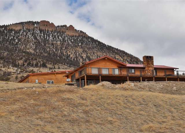 Property at 85 The Way West Rd, Cody, WY 82414, 4 beds, 2 baths