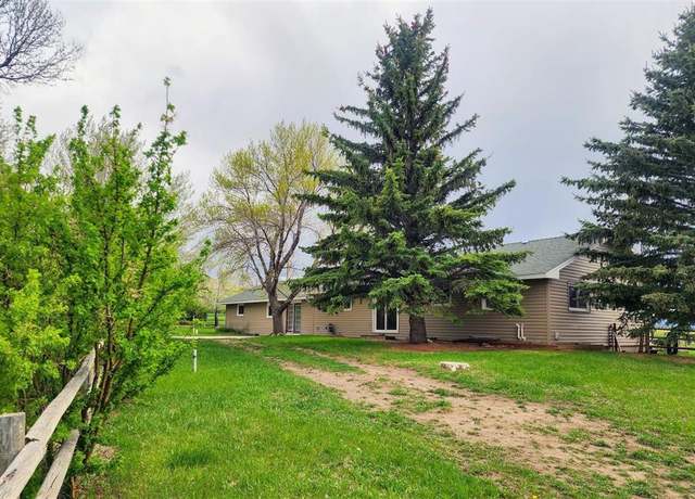 Property at 15 Milo Rd, Cody, WY 82414, 5 beds, 2 baths