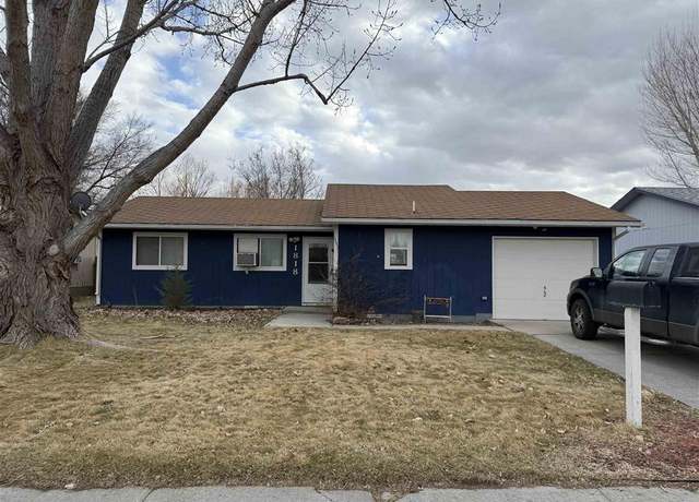Property at 1818 Cardinal St, Worland, WY 82401, 3 beds, 1 bath