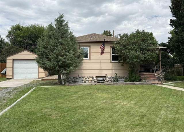 Property at 2105 Stampede Ave, Cody, WY 82414, 3 beds, 1 bath