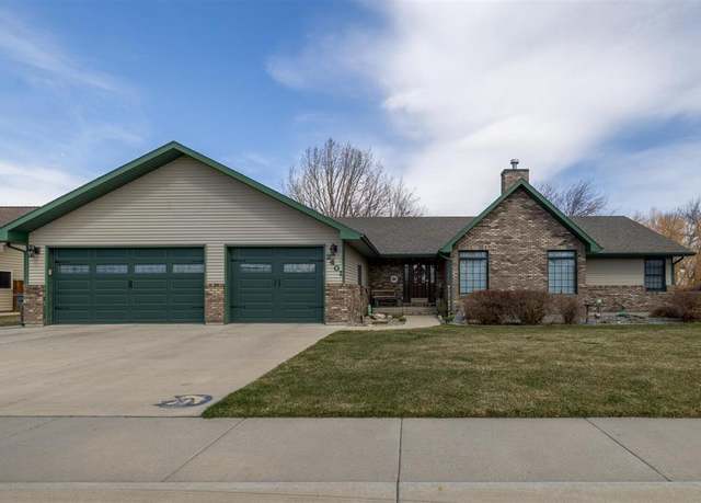 Property at 2401 Ina Ave, Cody, WY 82414, 5 beds, 3.5 baths