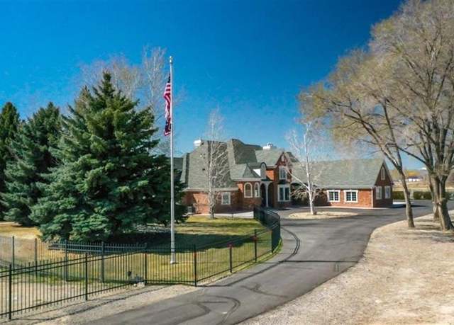 Property at 1010 Lane 11 Ln, Powell, WY 82435, 4 beds, 5 baths