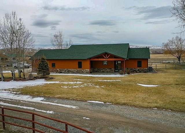Property at 1727 Eaglenest Trl, Powell, WY 82435, 5 beds, 3.5 baths