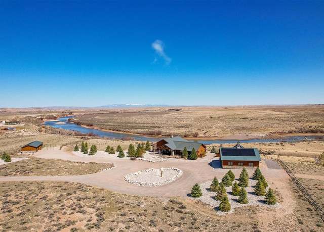 Property at 39 Moccasin Trl, Clark, WY 82435, 3 beds, 3.5 baths