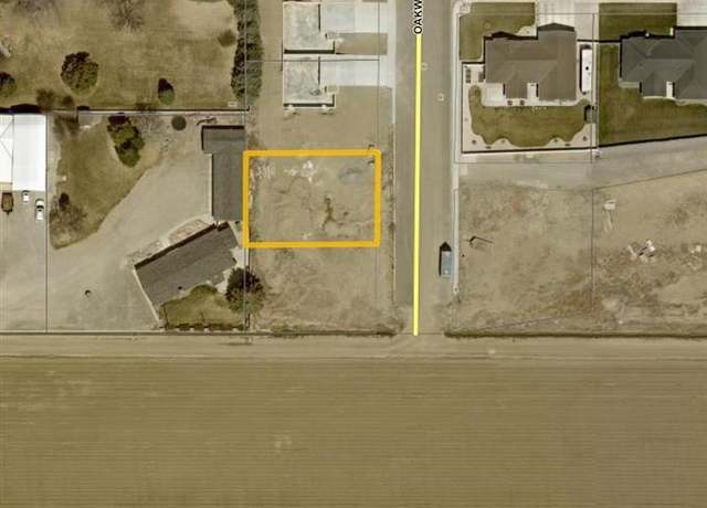 Property at 470 Oakwood Dr, Powell, WY 82435