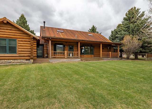 Property at 17 Talon Dr, Cody, WY 82414, 3 beds, 3 baths
