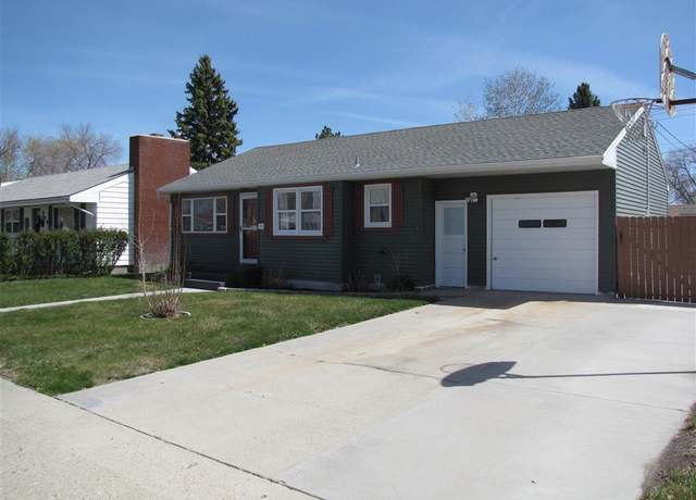 Property at 531 Wood St, Powell, WY 82435, 3 beds, 2 baths