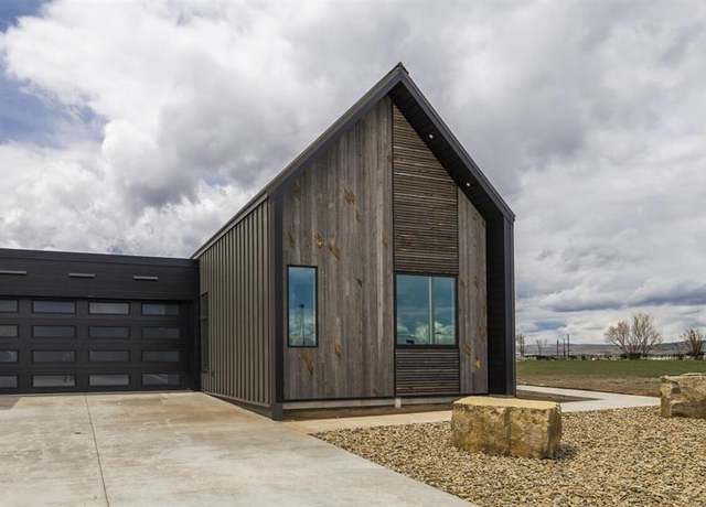 Property at 725 Stone St #4, Cody, WY 82414, 3 beds, 2 baths