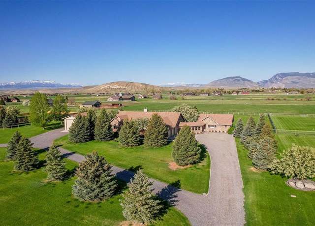 Property at 33 Road 3dx, Cody, WY 82414, 4 beds, 3.5 baths