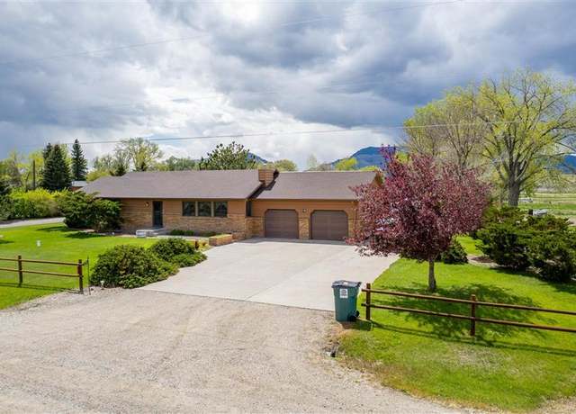 Property at 145 N 37th St, Cody, WY 82414, 3 beds, 2 baths
