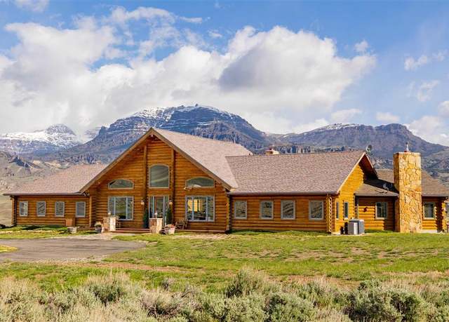 Property at 63 Moose Creek Rd, Cody, WY 82414, 3 beds, 3 baths