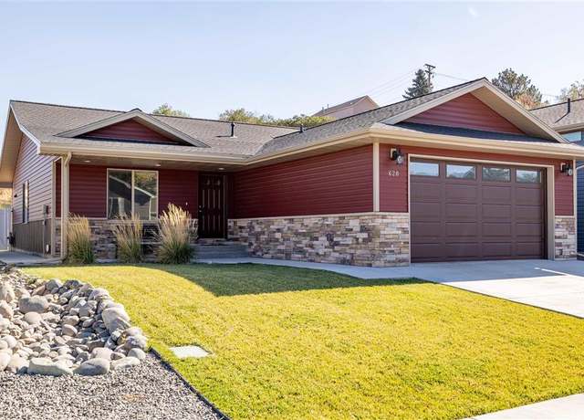 Property at 620 Tri Power Ct, Cody, WY 82414, 5 beds, 3 baths