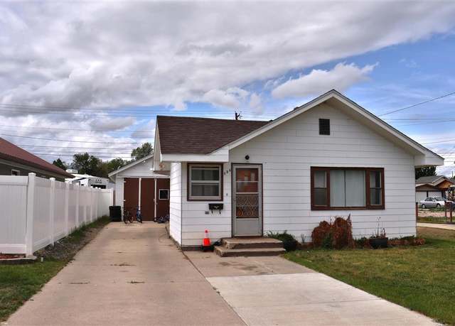 Property at 434 N Clark St, Powell, WY 82435, 3 beds, 2 baths