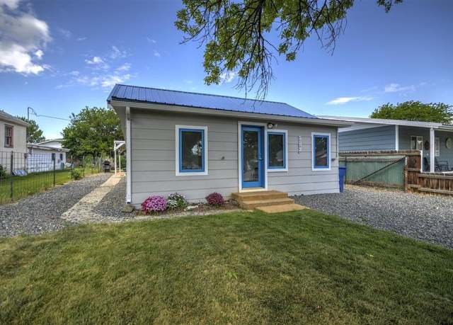 Property at 674 Nevada Ave, Lovell, WY 82431, 2 beds, 1 bath