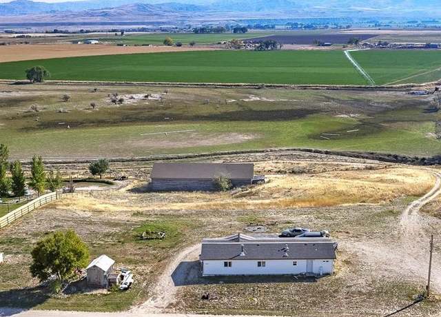 Property at 1822 Lane 11 1/2, Powell, WY 82435, 3 beds, 2 baths