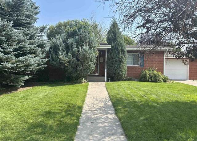 Property at 1220 Birch Ln, Cody, WY 82414, 3 beds, 1.5 baths