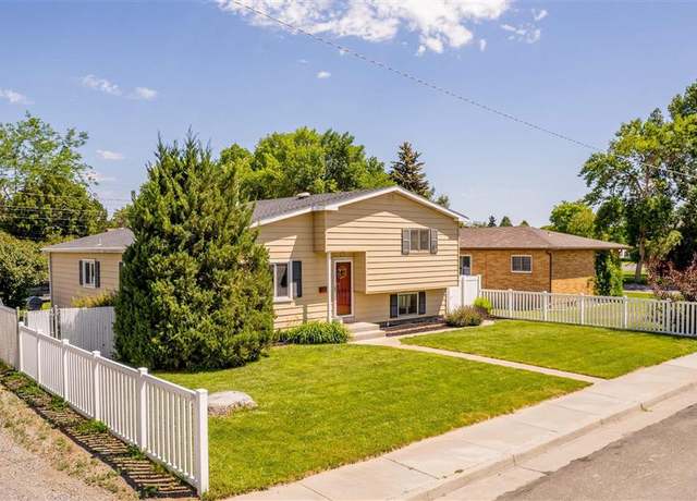 Property at 509 Avenue J, Powell, WY 82435, 3 beds, 2 baths