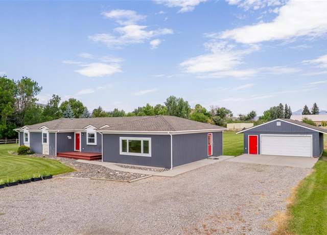 Property at 125 Spirit Mountain Dr, Cody, WY 82414, 3 beds, 2 baths