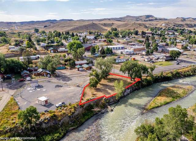 Property at 829 Water Ave, Meeteetse, WY 82433