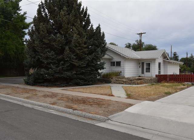 Property at 425 W 3rd St, Powell, WY 82435, 3 beds, 2 baths