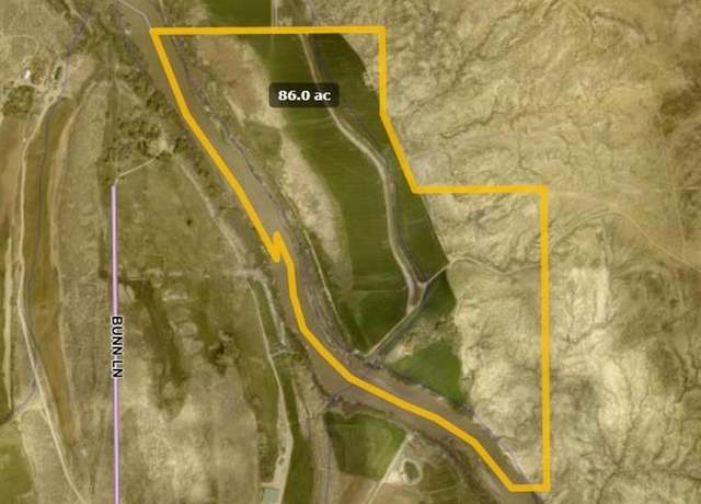 Property at 3029 Belfry Hwy, Powell, WY 82435, 5 beds, 3 baths