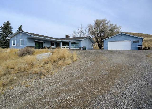 Property at 25 Bow Blvd, Cody, WY 82414, 3 beds, 2 baths