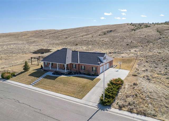 Property at 732 Links View Dr, Cody, WY 82414, 7 beds, 5 baths