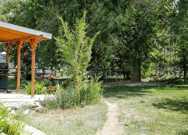 Property at 693 Lane 6 Ln, Powell, WY 82435, 4 beds, 3 baths