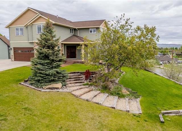 Property at 1331 Arizona Pl, Cody, WY 82414, 5 beds, 3.5 baths