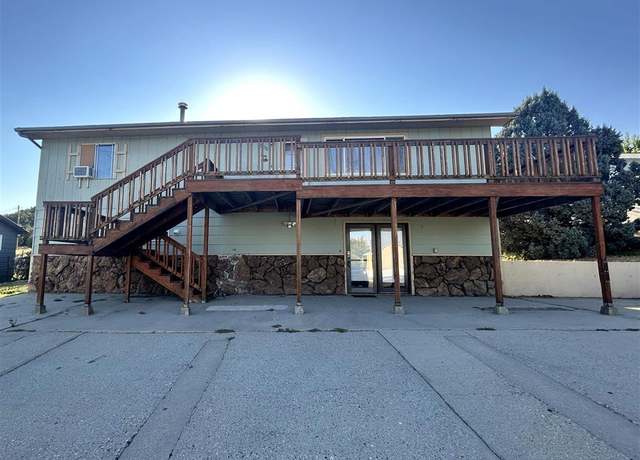 Property at 908 S 14th St, Thermopolis, WY 82443, 5 beds, 2 baths