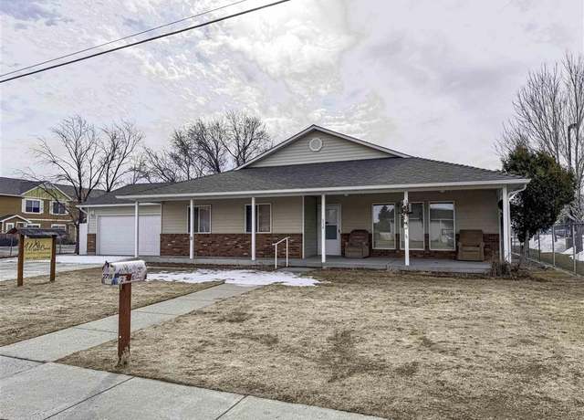 Property at 2716 Cougar Ave, Cody, WY 82414, 11 beds, 7 baths