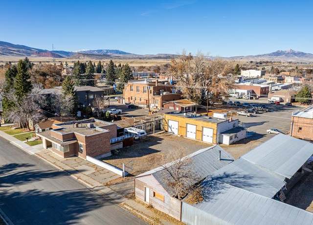 Property at 1221 Alger Ave, Cody, WY 82414, 1 bed, 1.5 baths