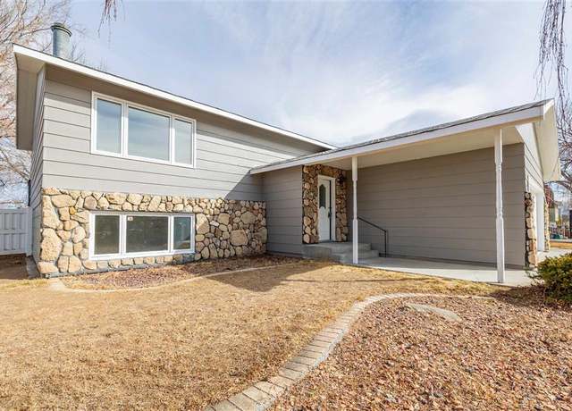 Property at 529 Beartooth Dr, Powell, WY 82435, 4 beds, 2 baths