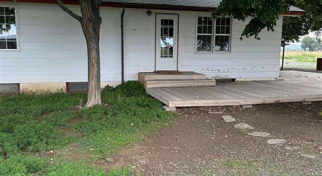 Photo of 977 Road 8, Powell, WY 82435