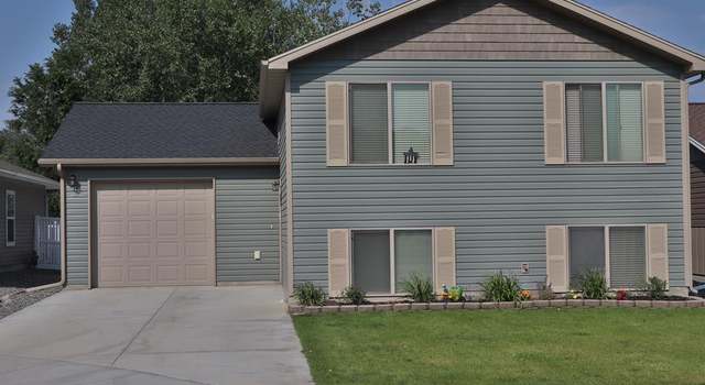 Photo of 631 Tri Power Ct, Cody, WY 82414
