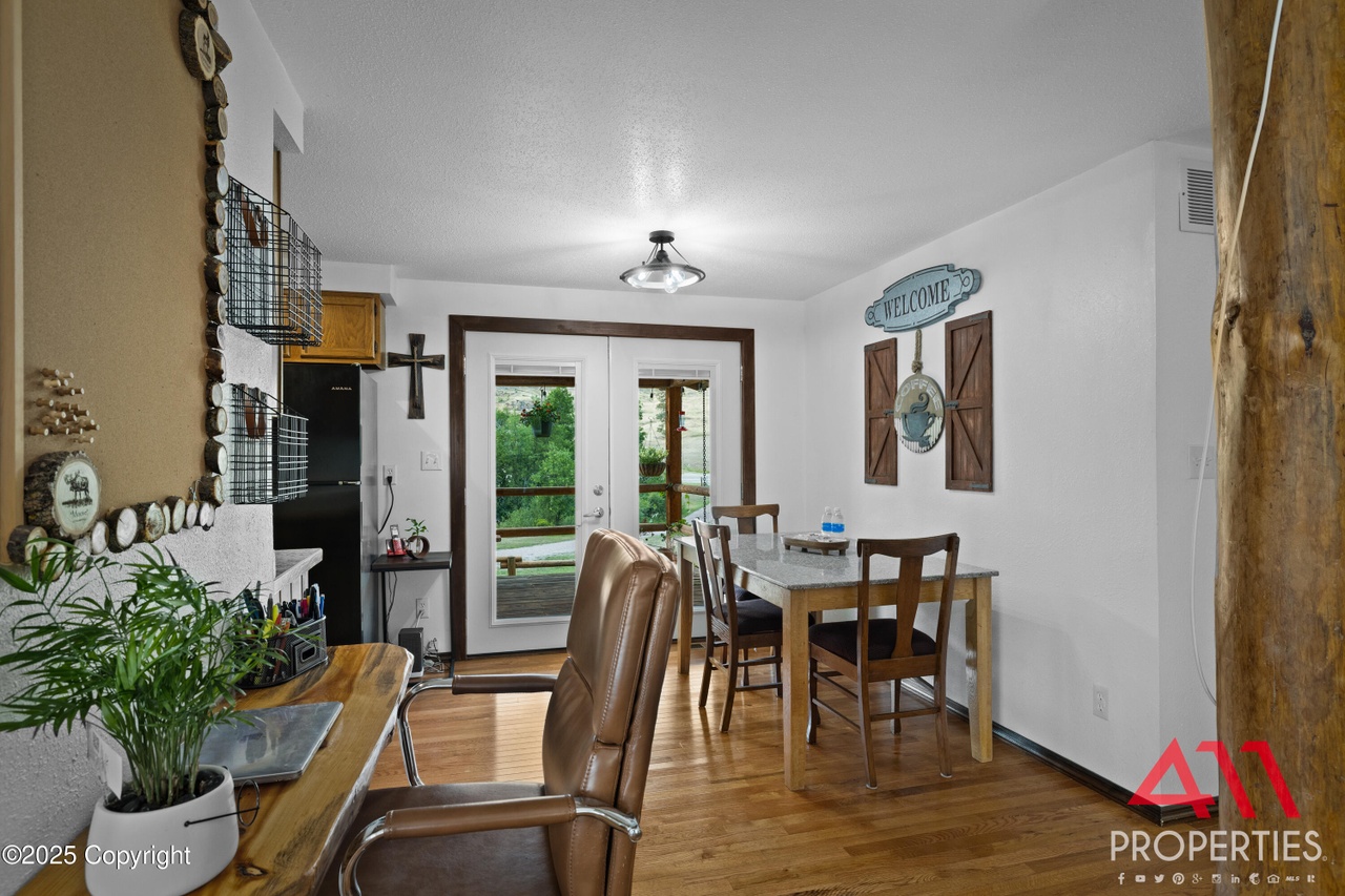 17512 Us-14 - Photo 19 of 33 17512 Us-14