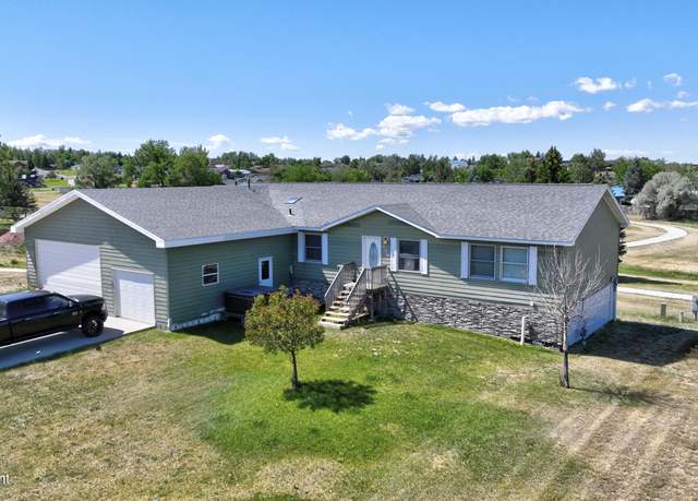 Property at 336 Willow Creek Dr, Wright, WY 82732, 5 beds, 3.5 baths