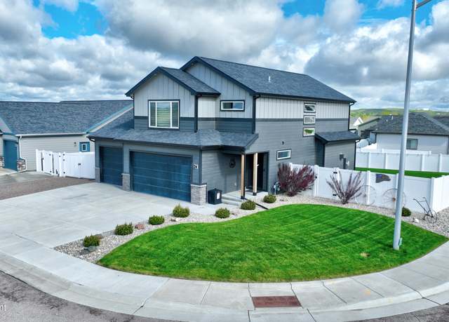 Property at 24 Baumen Pass, Gillette, WY 82718, 4 beds, 3.5 baths