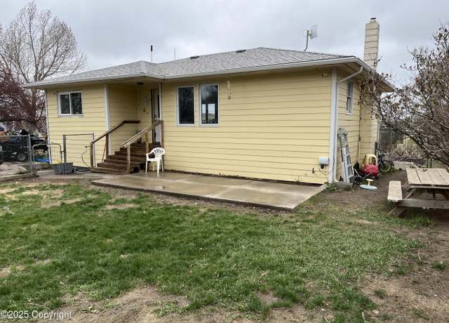 Property at 408 Sisson Ave N, Moorcroft, WY 82721, 3 beds, 2 baths