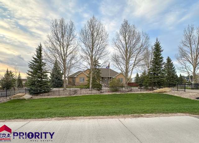 Property at 3700 Overdale Dr, Gillette, WY 82718, 5 beds, 3 baths
