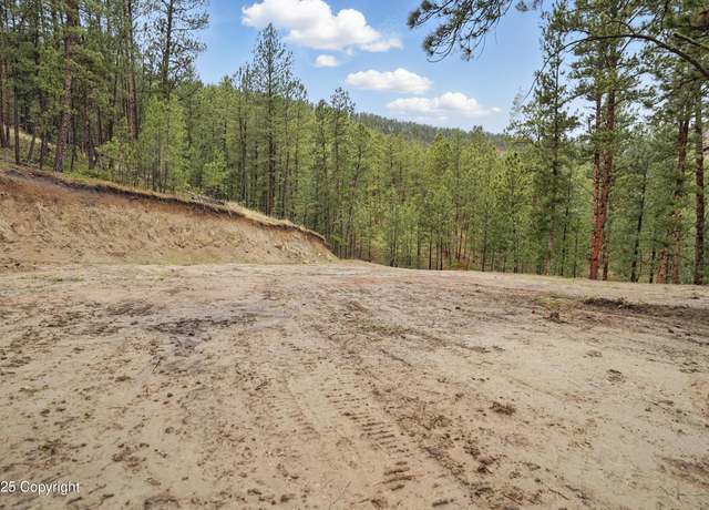 Property at 7 Wilderness Trl, Newcastle, WY 82701