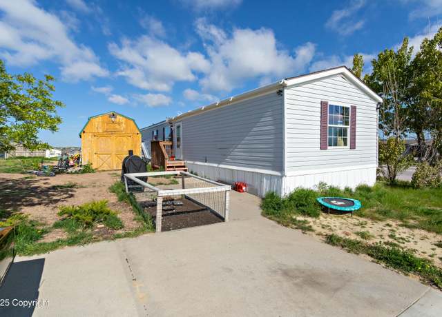 Property at 4400 Polly Ave, Gillette, WY 82718, 3 beds, 2 baths